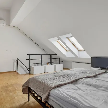 Lägenhet Kabacki Dukt 14 Loft With Parking By Solarento